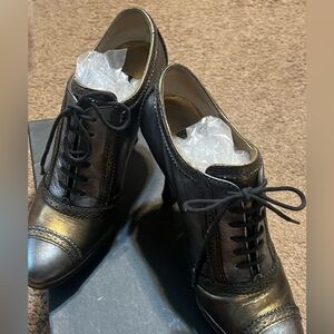 Dolce & Gabbana Black Leather Lace Up Heels Size 38.5 Made in Italy Brogue